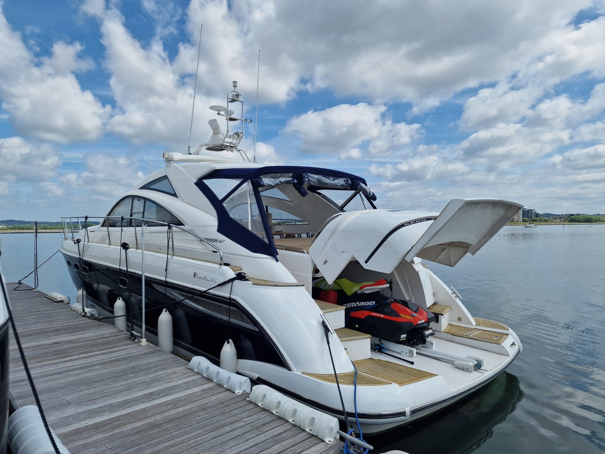 Portsmouth Yacht Charter Deja Vu